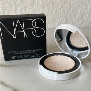 $7🖤 NARS Light Reflecting Luminizing Powder
